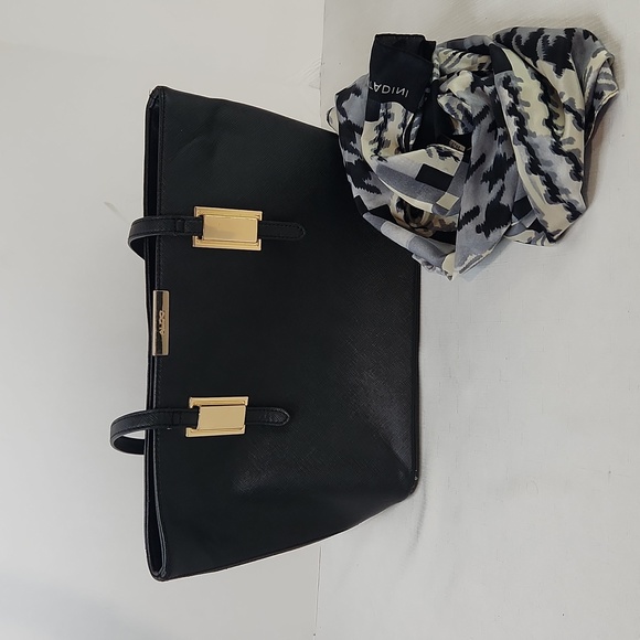 Aldo Handbags - Aldo black vegan shoulder bag. Size 9x11"